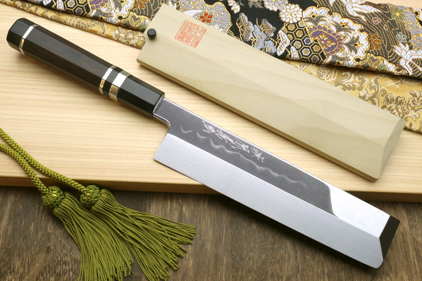 Yoshihiro Mizu Honyaki High Carbon White Steel #2 Mirror-Polished Namiukashi Edo Usuba Japanese Traditional Vegetable Knife Triple Silver Ring Ebony Handle