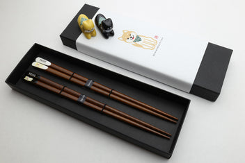 Chopsticks set in gift box with twin pair and shiba inu end caps