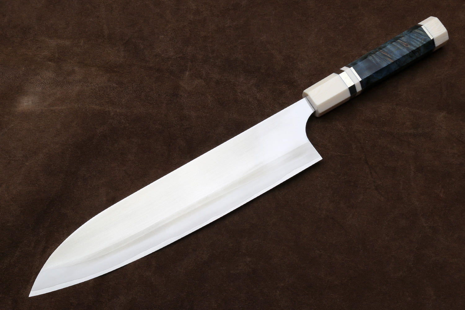 Backside of knife with pretty handle