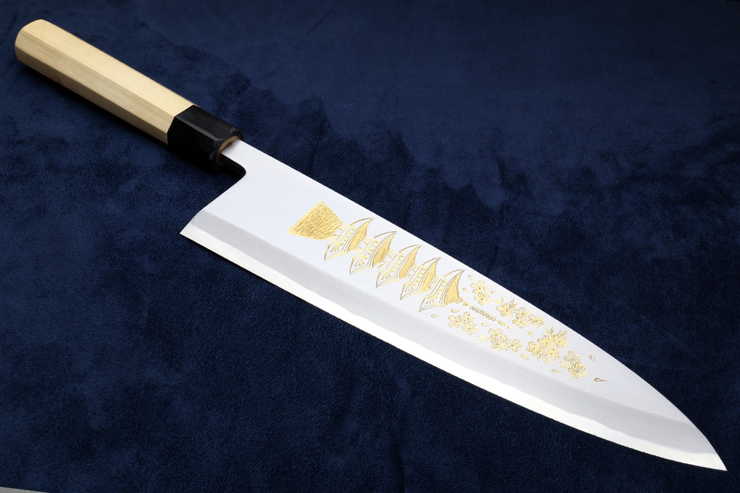 Yoshihiro Kasumi White Steel Deba Fish Fillet Knife – Hand-Etched Gold 'FIVE-STORY PAGODA', Limited Edition, 300mm (Magnolia Handle)