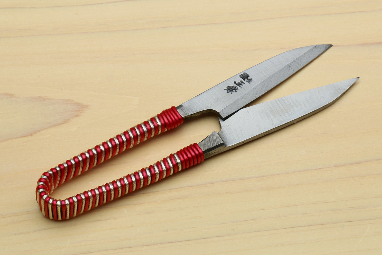 Yoshihiro Nigiri Hasami Japanese Sewing Snip Scissors with String-Wrapped Handle