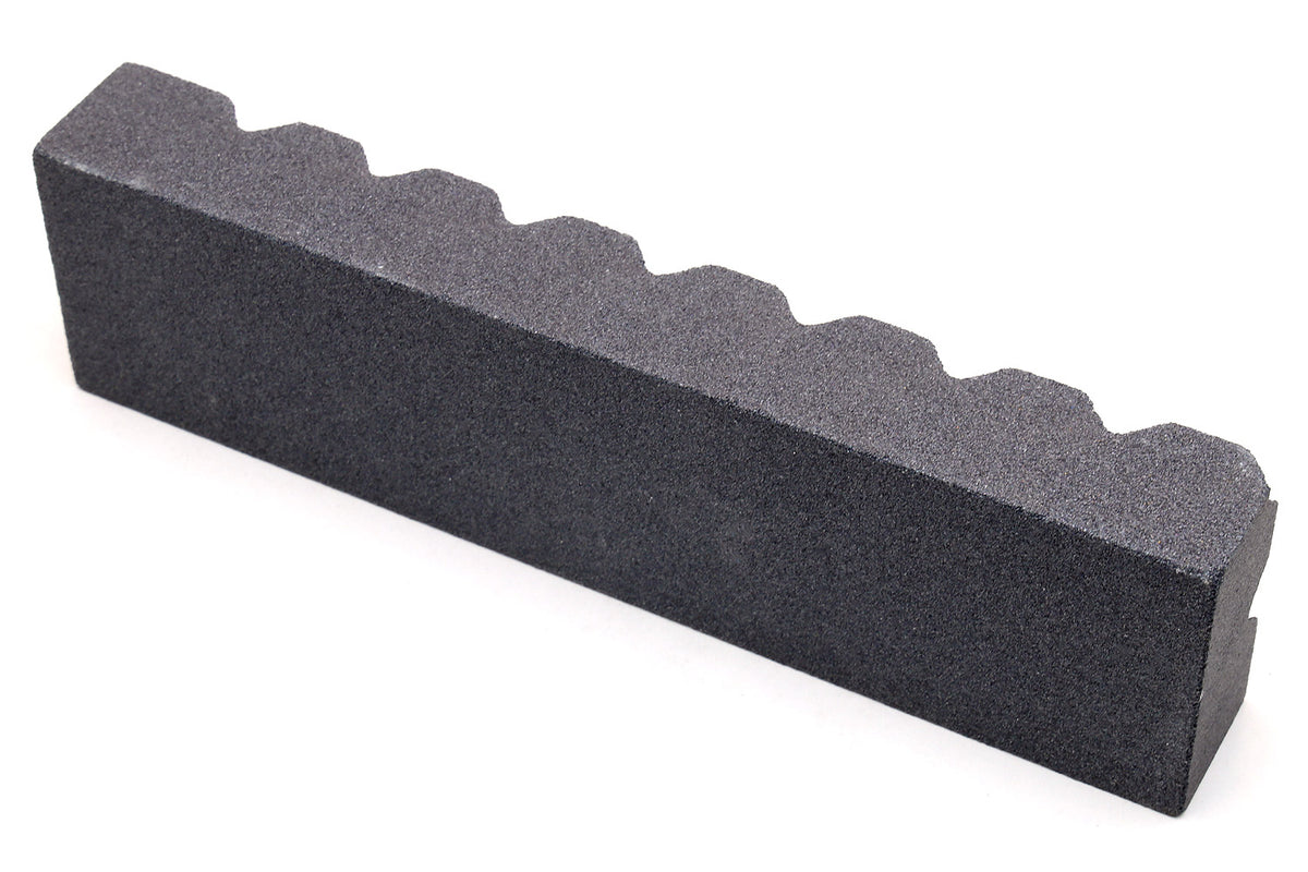 Sharpening stone fixer, black stepped abrasive bar with scalloped edge