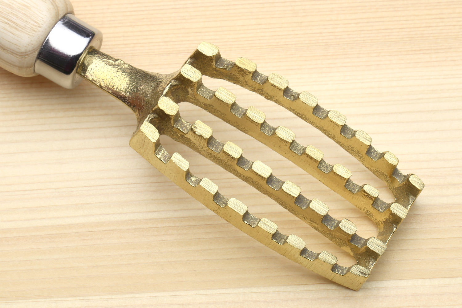 Yoshihiro Japanese Sushi Chef Tool Fish Scaler (Large)