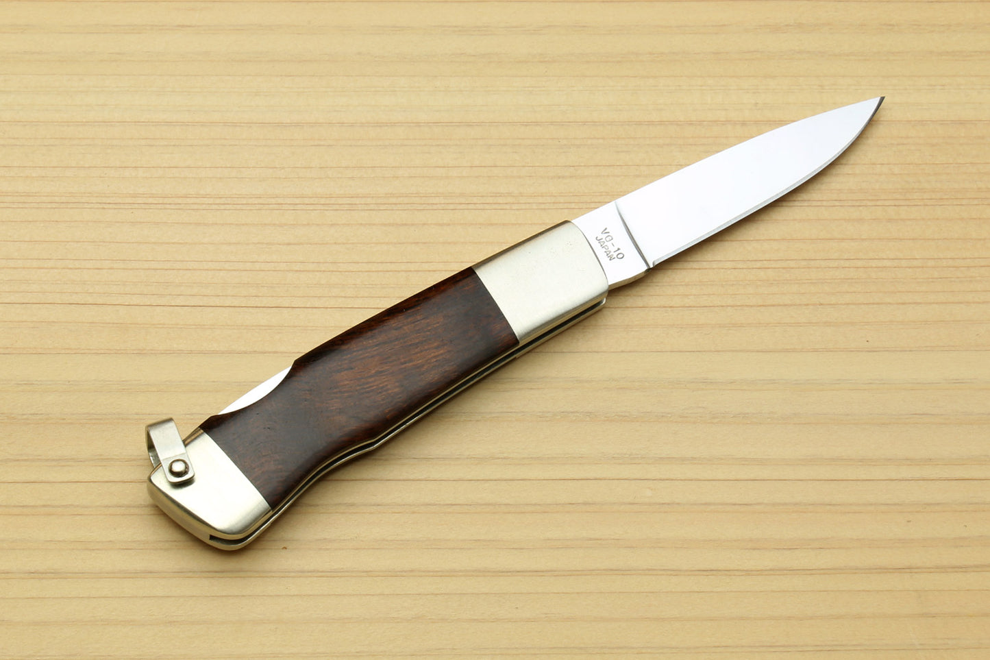 Moki VG-10 Stainless Steel Lockback Folding Pocket Knife (Brown Ironwood Handle with Leaf Design)