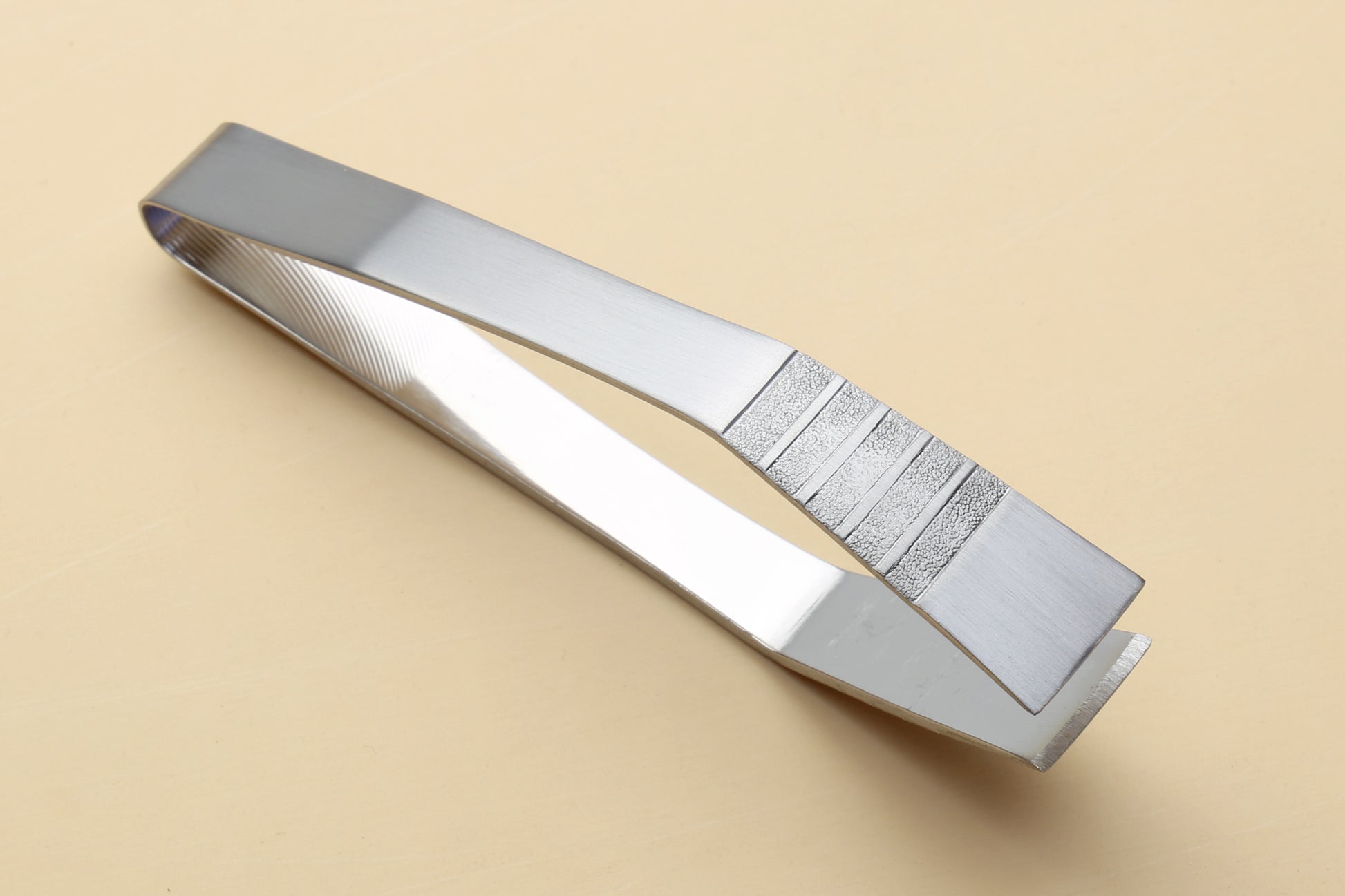 Yoshihiro Non-slip Fish Bone Tweezer Japanese Sushi Chefs Garnishing Tool (Western Type)