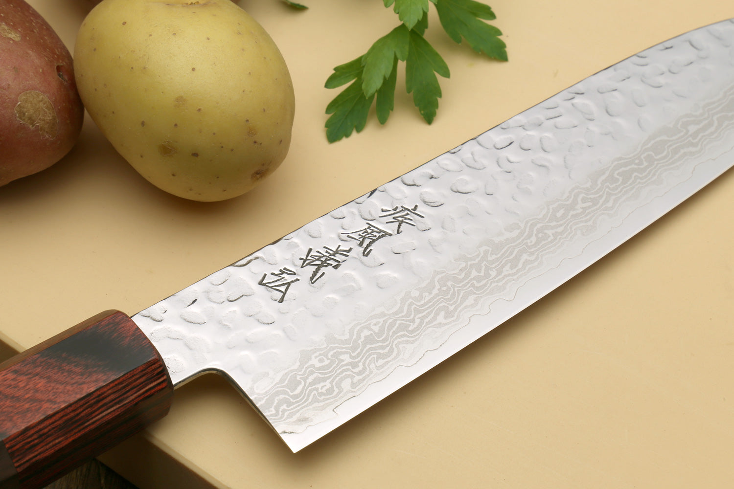 Yoshihiro VG-10 46 Layers Hammered Damascus Santoku Japanese Multipurpose Knife (Octagonal Shitan Rosewood)