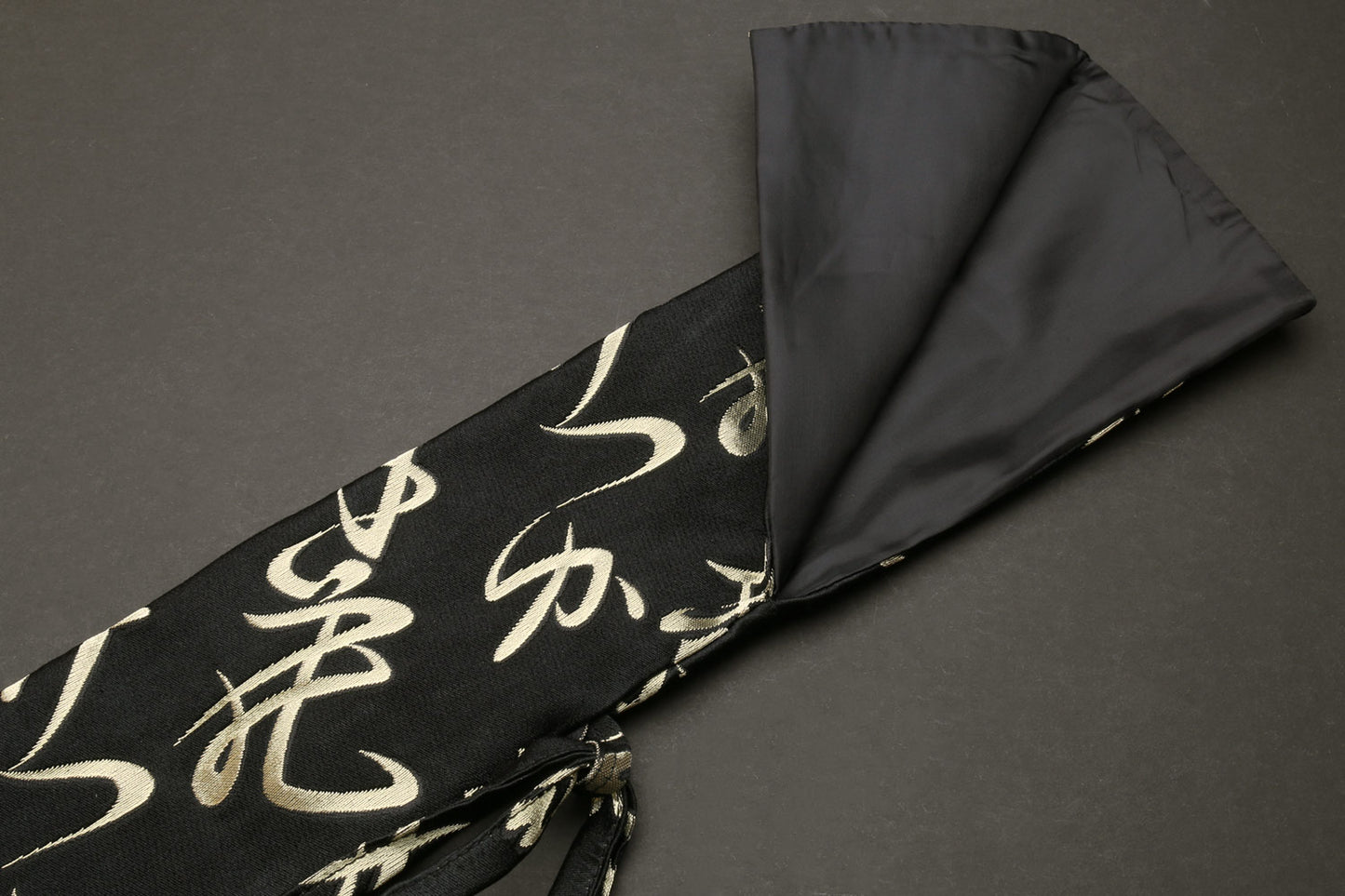 Yoshihiro Japanese Knife Pouch Bag (Black & Gold Japanese Kanji Caligraphy Pattern)