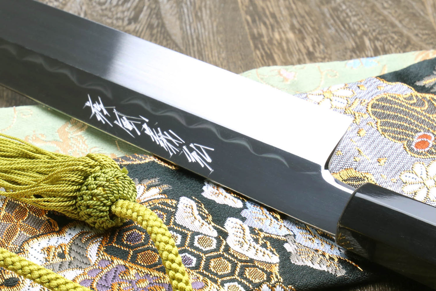 Yoshihiro Mizu Honyaki White Steel Mirror-Finished Namiukashi Yanagi Ebony Handle