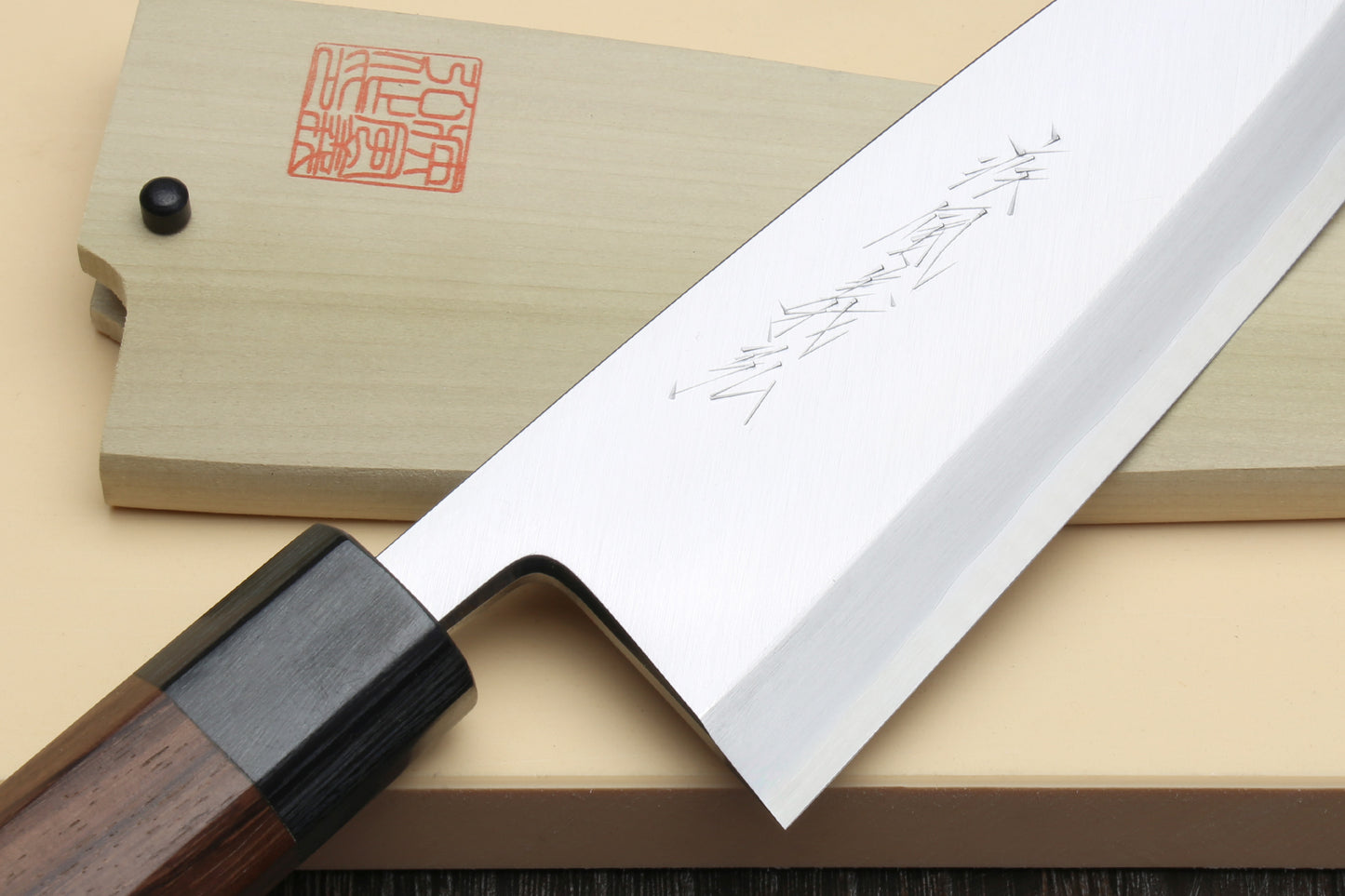 Yoshihiro Hongasumi Ginsan (hakugin) High Carbon Stain Resistant Deba Fish Fillet Knife Shitan Rosewood Handle Single Bolster